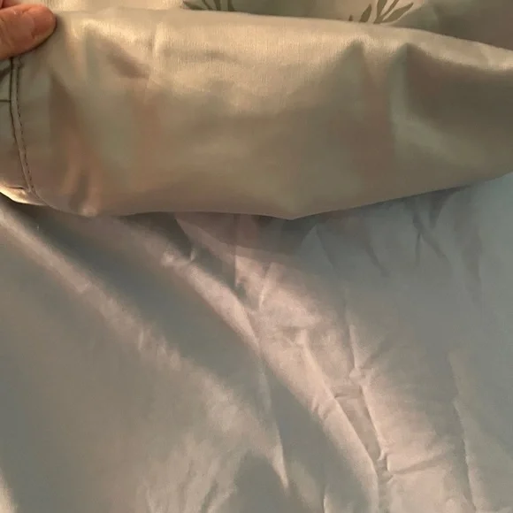 PINK Victoria's Secret Beige Travel Bag in EUC - Picture 5 of 16